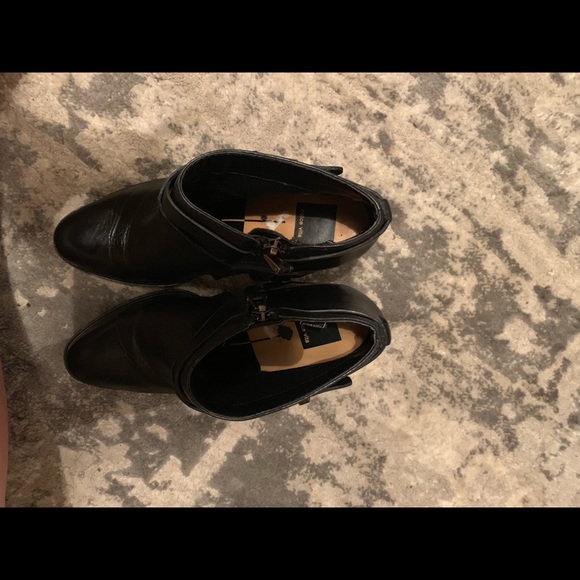 Boots - Picture 5 of 6